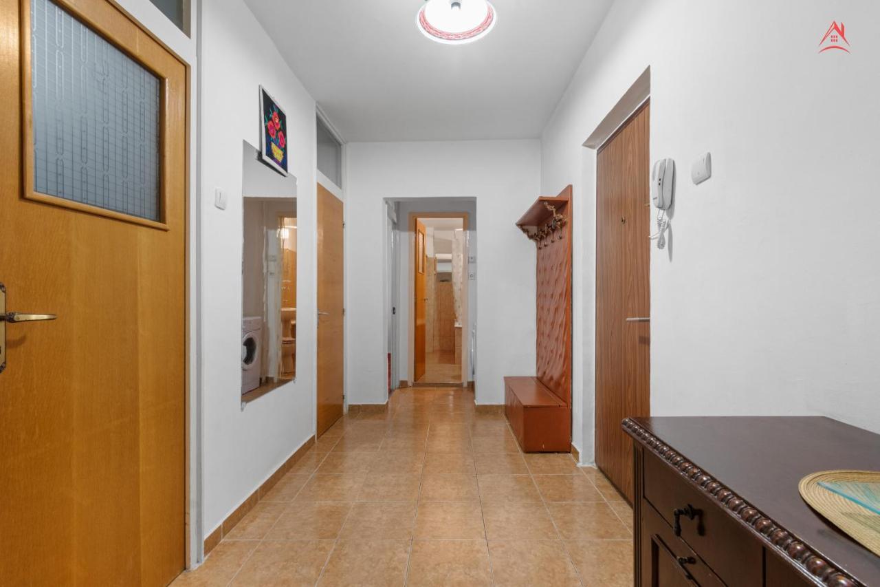 Dristor Large And Cozy Apartment Bukarest Exterior foto